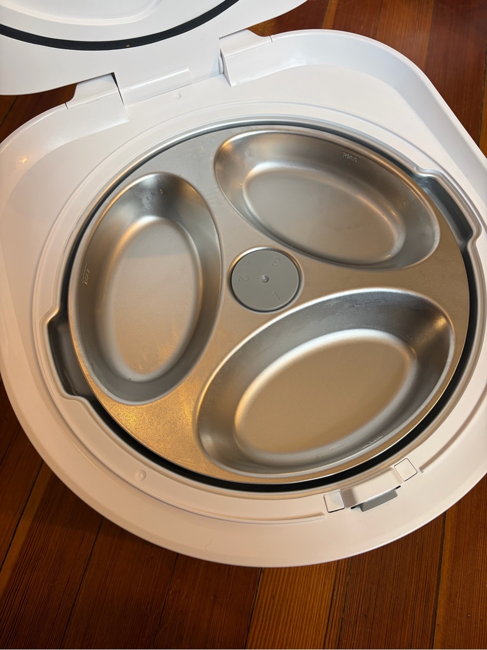 PETLIBRO Automatic Wet Cat Feeder, Stainless Steel Trays, Good Condition WHITE - Picture 6 of 10
